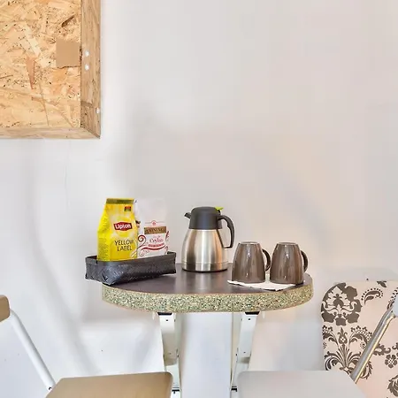 Bright Studio Just A Stone's Throw From The Bataclan Appartamento